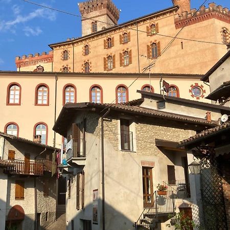 Ferienwohnung Un Passo Dal Castello Barolo Exterior foto