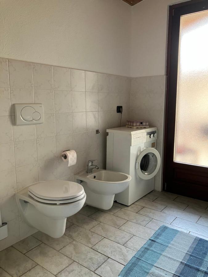 Ferienwohnung Un Passo Dal Castello Barolo Exterior foto