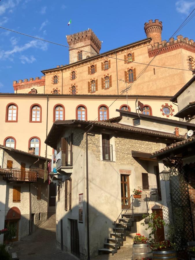 Ferienwohnung Un Passo Dal Castello Barolo Exterior foto